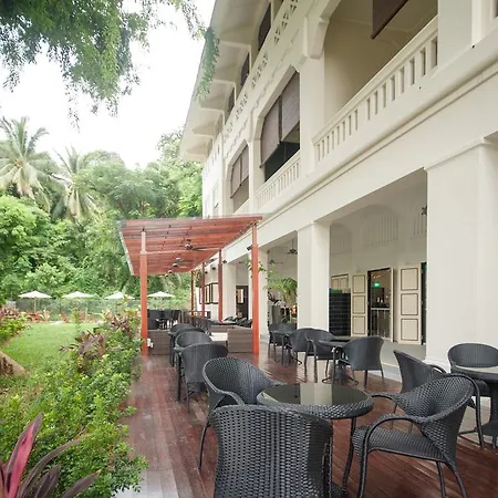 Raintr33 Hotel Singapore-3